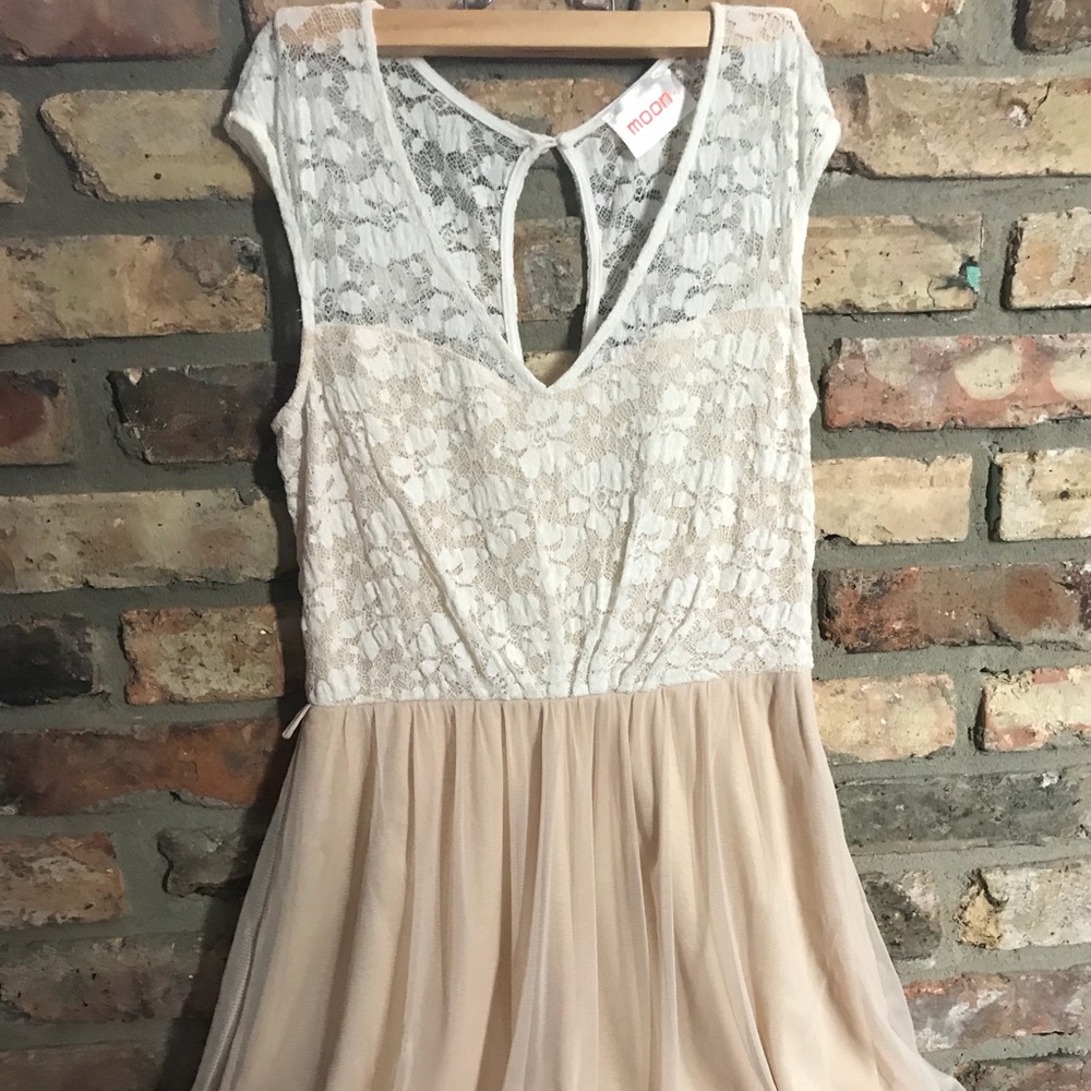 Moon Lace dress
